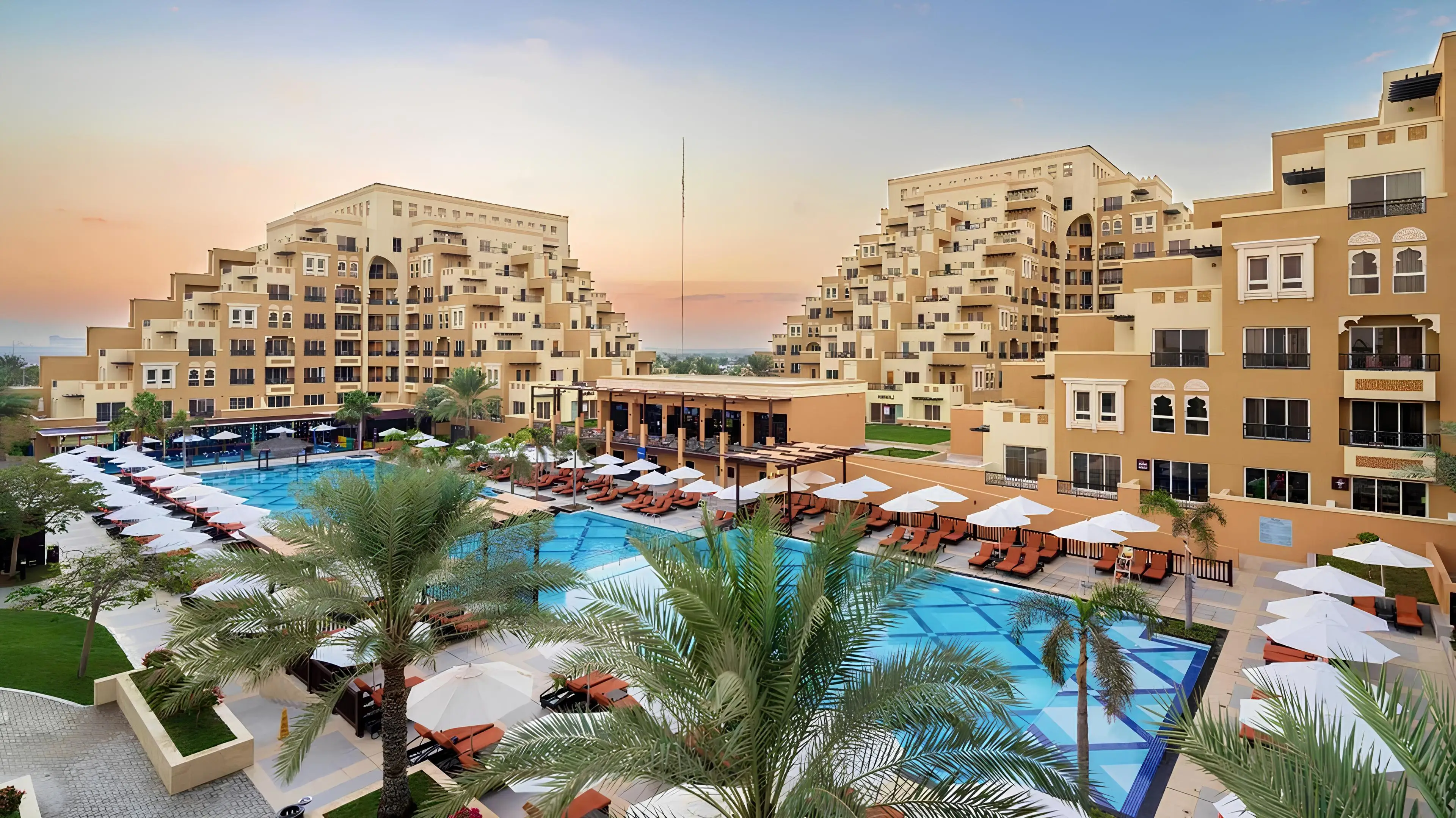 Bab Al Bahr Residences, Al Marjan infinity pool terrace, Al Marjan Island