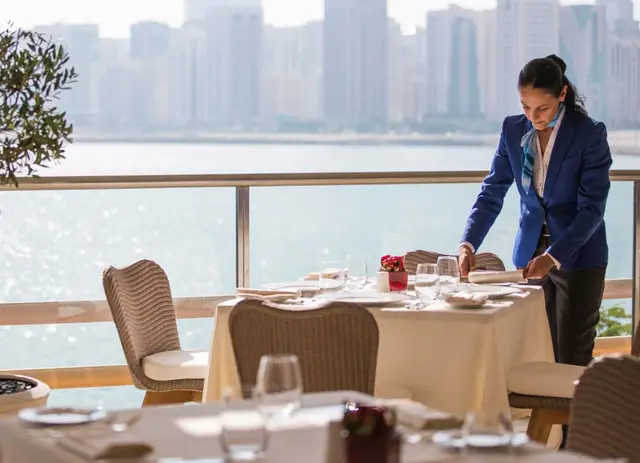 Four Seasons Private Residences Abu Dhabi at Al Maryah Island a la carte dining